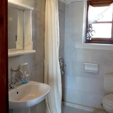 Apartamento Traditional Stone-built Azalas *