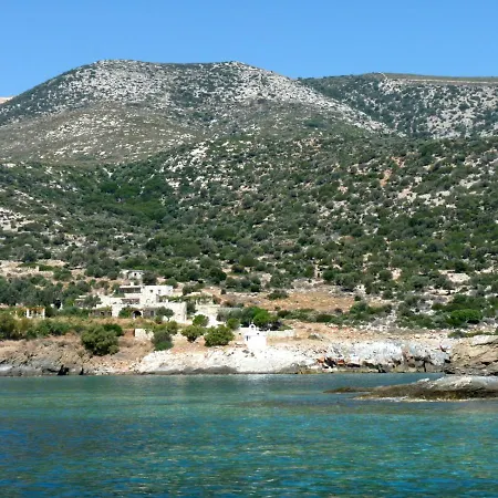 Traditional Stone-built Azalas Moutsoúna