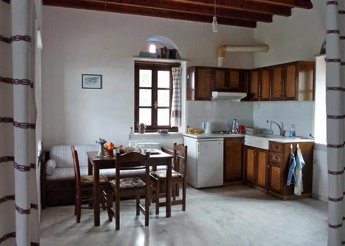 Lägenhet Traditional Stone-built Azalas *