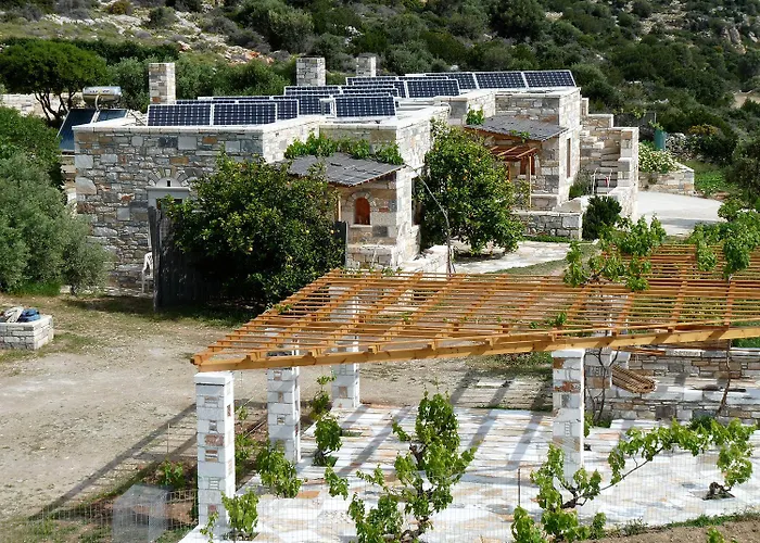Traditional Stone-built Azalas Lägenhet *